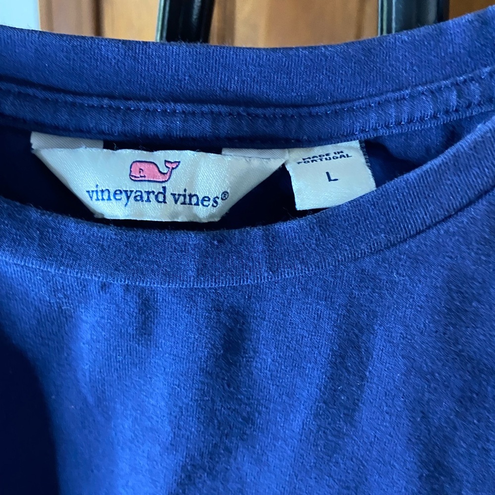 Vineyard vines top